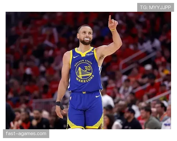 克莱·汤普森挡拆拉开空间助库里三分效率大幅提升