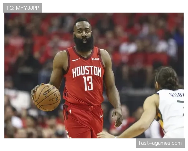 迈克尔·芬利无球跑动提升季后赛得分爆发，拉开对位防守差距